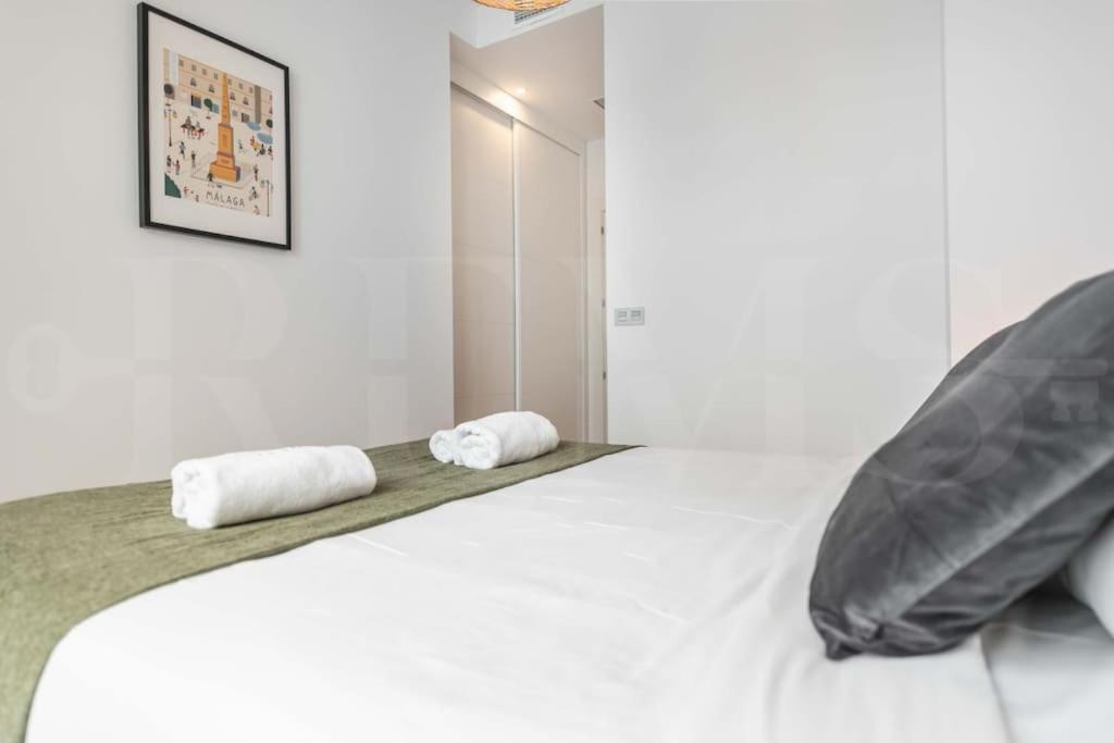 Fresh & Stylish Apartment With Parking By Rems 말라가 외부 사진