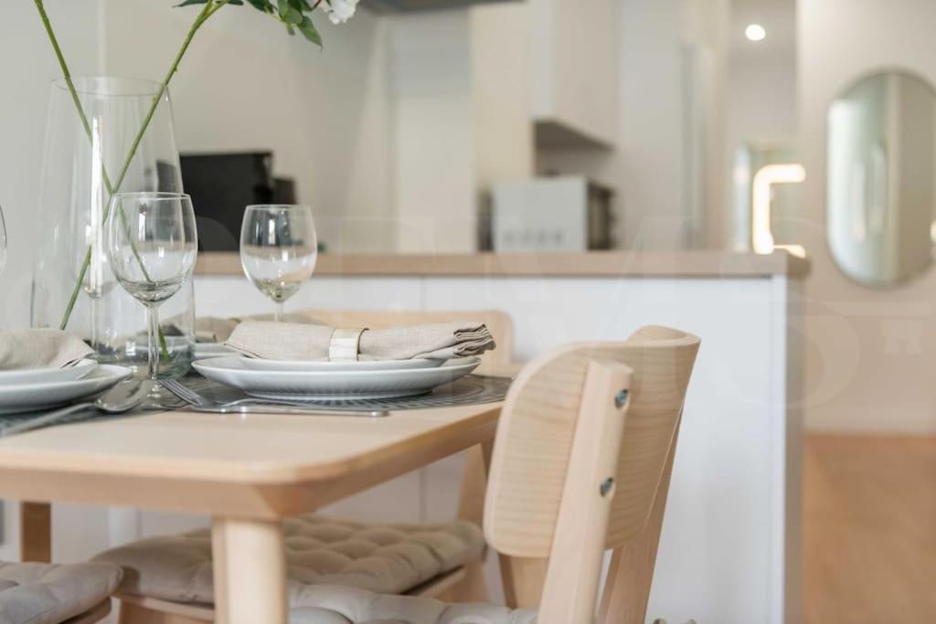 Fresh & Stylish Apartment With Parking By Rems 말라가 외부 사진